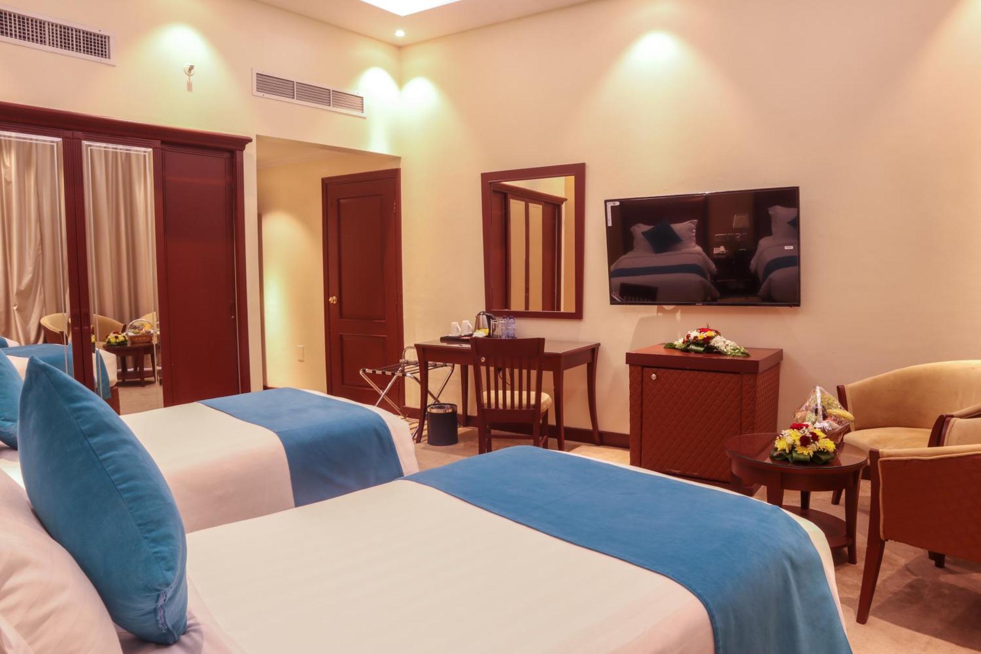 Hotel Happy Days 4*